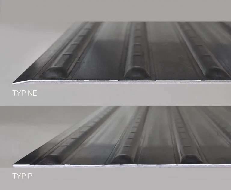 Flache Edelstahlplatten mit abgeflachten und geraden Kanten im Vergleich